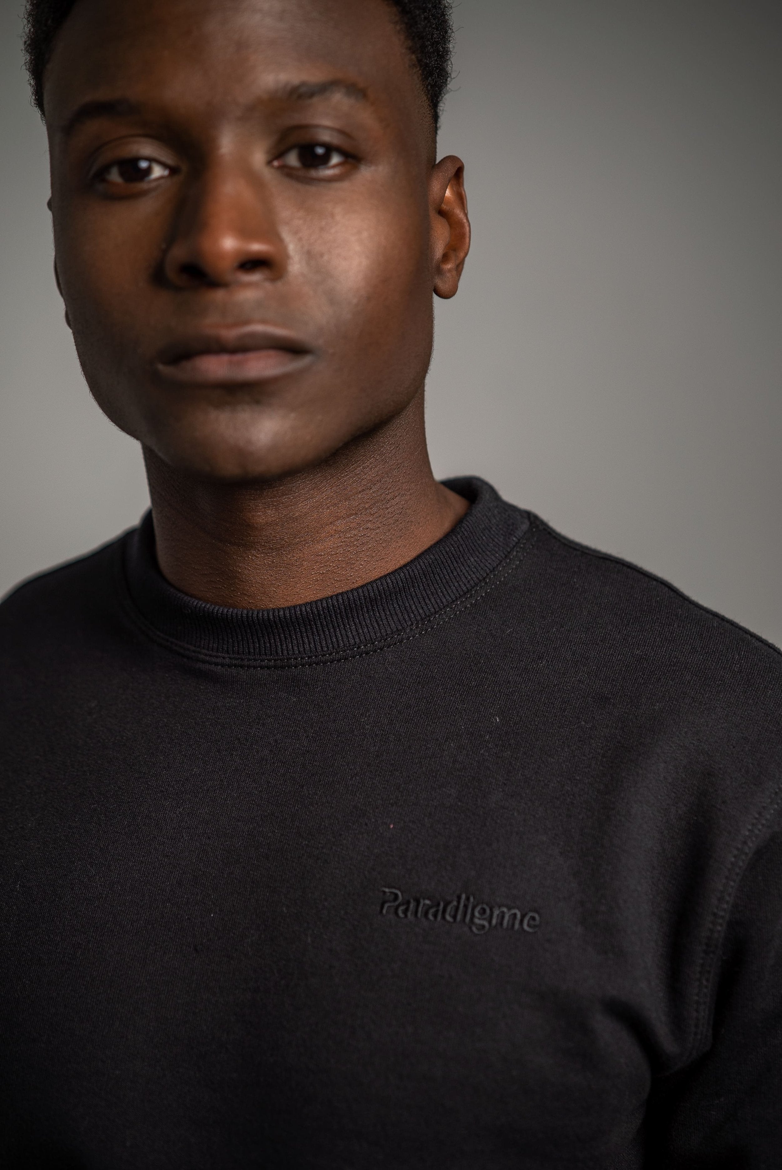 Black Sweatshirt | Crewneck Black - Paradigme